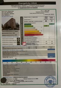 Predaj veľkého svetlého 4.izb. bytu s loggiou v Petržalke -  - 16