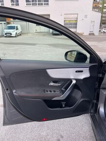 Mercedes-Benz A200d AMG line 4x4,Virtualny cockpit, Matrix L - 16