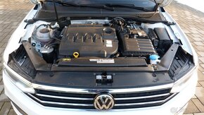 Volkswagen Passat Variant 2.0 TDI Business 4Motion DSG - 16