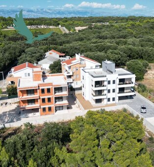 Luxusný zariadený apartmán vo vyhľadávanej lokalite v Petrča - 16