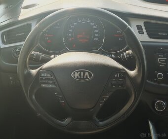 KIA CEE´D 1.6 CRDI LX/SILVER / MOŽNÝ ODPOČET DPH - 16