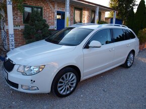 Škoda Superb Combi 2.0 TDI CR Elegance DSG - 16