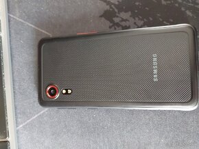 Odolný Samsung Xcover 5 s příslušenstvím - 16