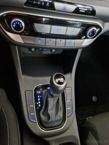 Hyundai i30 Automat 1,4 T-GDI benzín GO 140 koní 2018 - 16