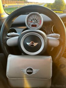 Mini Cooper ONE 1.6 benzín 66kw Checkmate edition r.v.2004 - 16