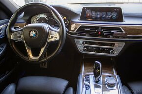 BMW Rad 730d A/T - 16