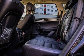 Volkswagen Touareg II 3.0 V6 TDI NOMAD SCR - 16