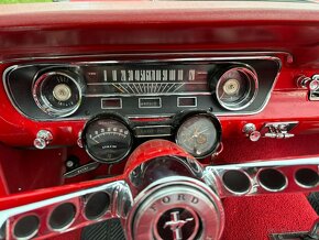 1964 1/2 Ford Mustang Cabriolet - 16