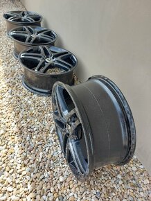 Kolesá / Disky Mercedes Benz AMG 5x112 R21 - 16