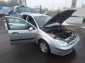 Ford Focus 1.6 Zetec SE Trend - 16