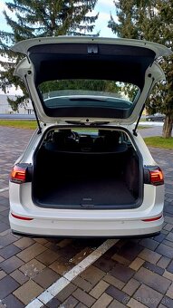 Volkswagen Golf 8 2,0 TDI DSG - 16