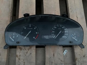 Predám diely na Peugeot 406 - 16