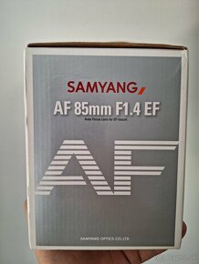 Samyang AF 85mm F/1.4 EF - 16