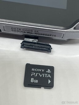 PS VITA PCH-1004 -OLED displej - 16