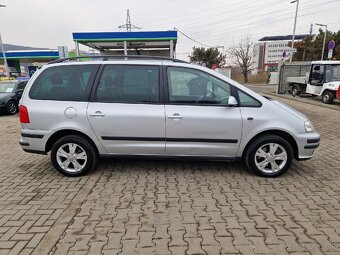 Predám Seat Alhambra 1.9 TDI 85 KW r.v.2010..7-miestna,Tažné - 16