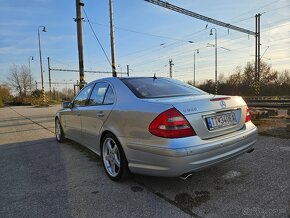 Mercedes Benz E500 W211 - 16