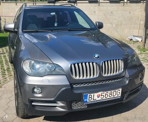 BMW X5 4.8i - 16