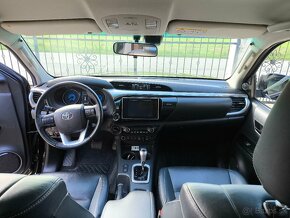 Toyota Hilux 2,4d 4x4 Slovenské 1.majitel - 16