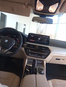 BMW 520d - 16