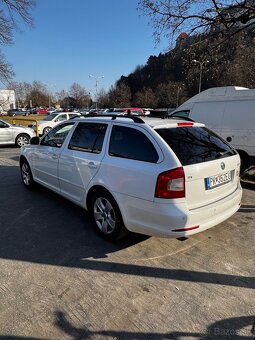 Škoda Octavia 2 Face Lift 1,6 TDi automat DSG rok 2012 - 16