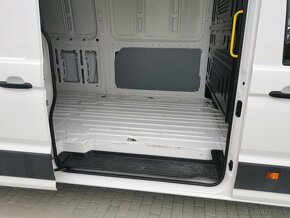 VW Crafter 2022 L4 4MOTION 103kw 12tkm 6m DPH - 16