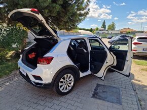 Volkswagen T-Roc 1.5 TSi Sport DSG 150k (benzín) - 16