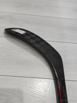 Hokejka Bauer Vapor hyperlite 2 - 16