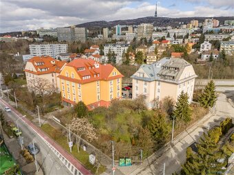 Na PREDAJ 2i byt v Starom meste pri Horskom parku, parkovani - 16