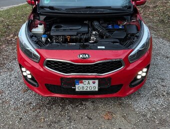 Kia Ceed Sw 1.6 CRDI 100kw GT-line,Park. Kamera,Keyless - 16