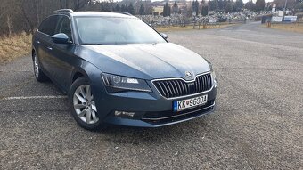 Škoda Superb Combi - 16