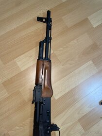 Ak 47+2 batérie nabíjačka zásobníky tlmič montáž - 16