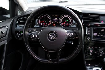 Volkswagen Golf Variant 2.0TDI Highline DSG, Masážné sedadlá - 16