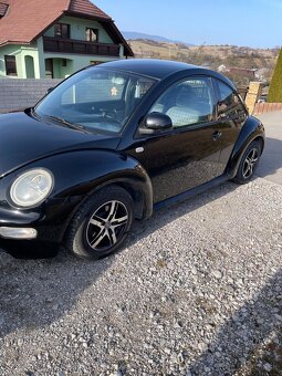 VW New Beetle 2.0 - 16