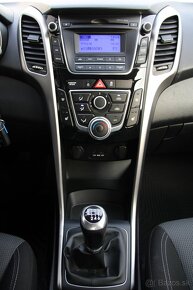 HYUNDAI i30 Family 1,6 CRDi 81 kW - 16