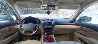 Lexus LS600h 4x4 - 16