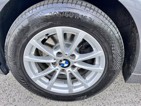 BMW Rad 3 318 xDrive Top stav - 16