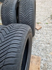 Celoročné pneu 215/60 R17 Hankook Kinergy 4S2 - 16