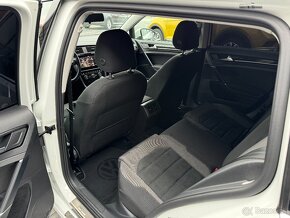 Volkswagen Golf 2.0 TDI Highline - 16