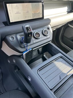 Land Rover Defender SUV 177kw Automat - 16