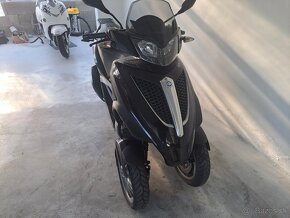 Piaggio MP3 300 Yourban - 16