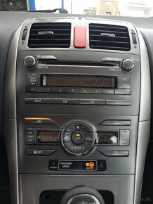 Toyota Auris 1.6 I Dual VVT-i Cool - Automat - 16