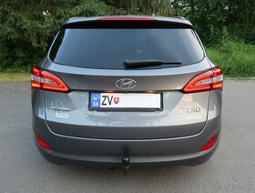 Predám Hyundai i30 CW CRDi, plná výbava+ťažné, AJ NA SPLÁTKY - 16