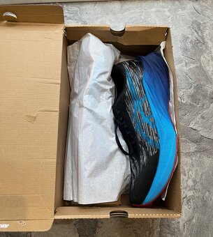 ASICS veľ. 49 Novablast 3 black/island blue - 16