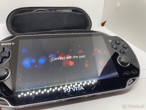 PS VITA PCH-1004 OLED +4hry+4gb karta - 16