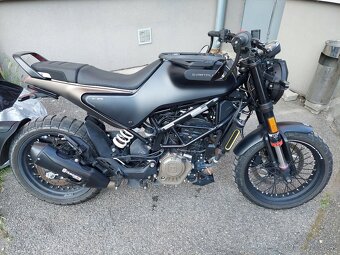 HUSQVARNA Svartpilen 125 - 16