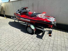 Skútr vodní Sea-Doo RXT XRS 3-up 325hp červený - 16