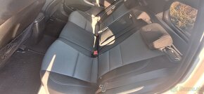 Hyundai i30 combi diesel manual - 16