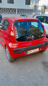 Peugeot 107 -1,0 benzín 50 kW - 5 st. automat /110 tis.km - 16