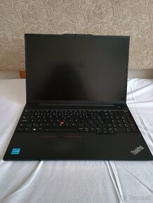 lenovo E16 i3 8gb ram 512gb ssd - 16