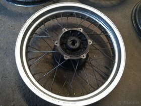 Zadne kolesa 3.00 x 17 na YAMAHA XTZ 750 Supertenere - 16